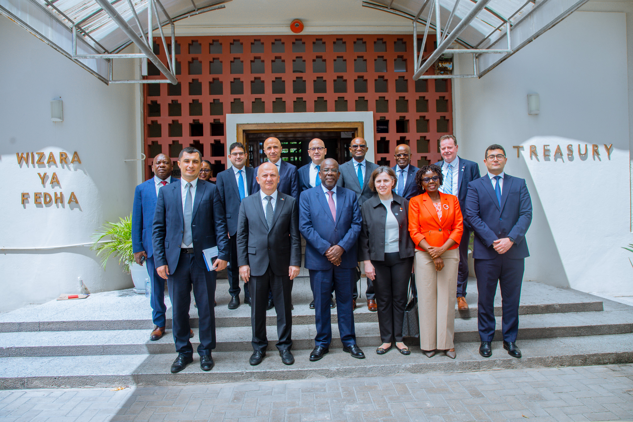 Serikali ya Tanzania imewakaribisha wawekezaji kutoka Uturuki kuwekeza katika sekta za kimkakati zikiwemo miundombinu, nishati na kilimo, ikiwa ni sehemu ya juhudi za kuharakisha maendeleo ya uchumi na kuimarisha ushirikiano wa kidiplomasia kati ya nchi hizo mbili.